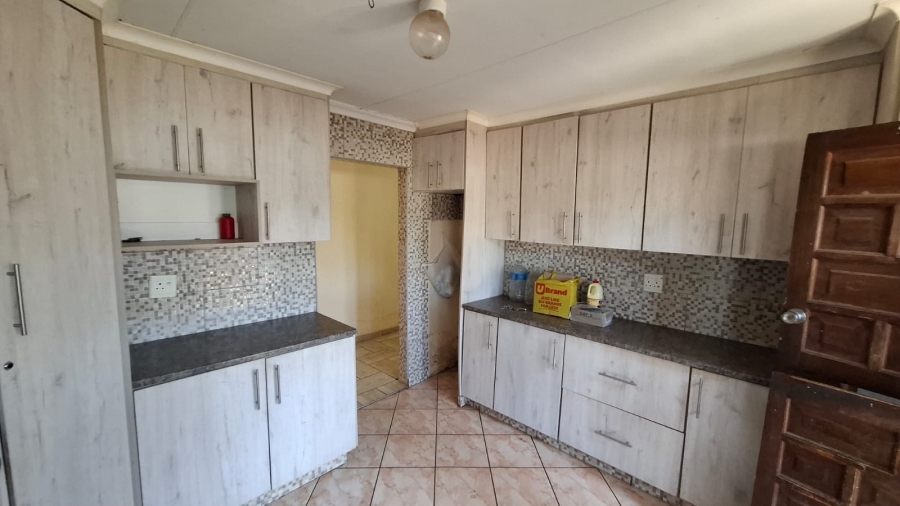 3 Bedroom Property for Sale in Ikageng North West